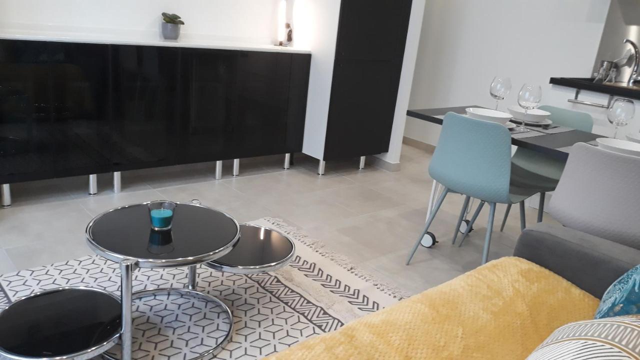 Apartment Happy For *